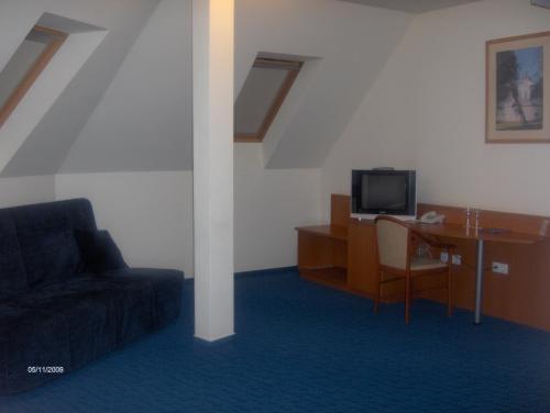 Panzio Sissi Hotel Gödöllő Екстериор снимка